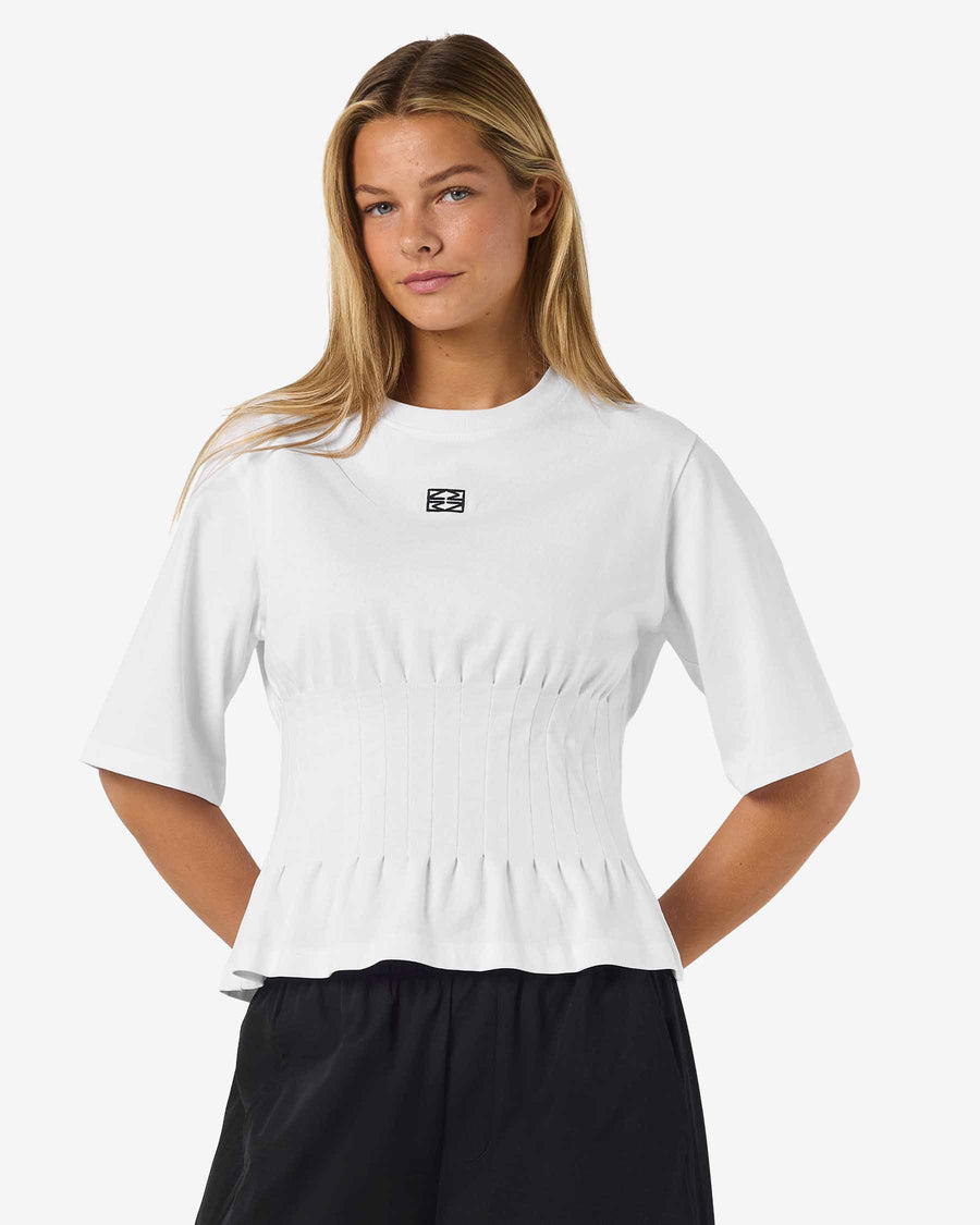 NMKIERAN 2/4 FITTED LOGO T-SHIRT