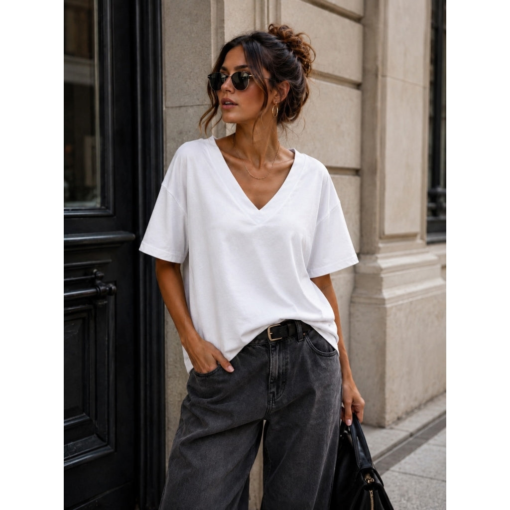 Basic T-Shirt w V-Neck