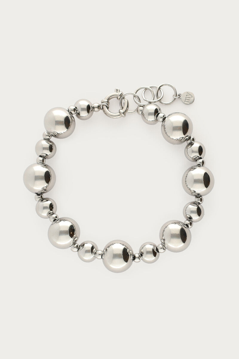 Bracelet with large dots