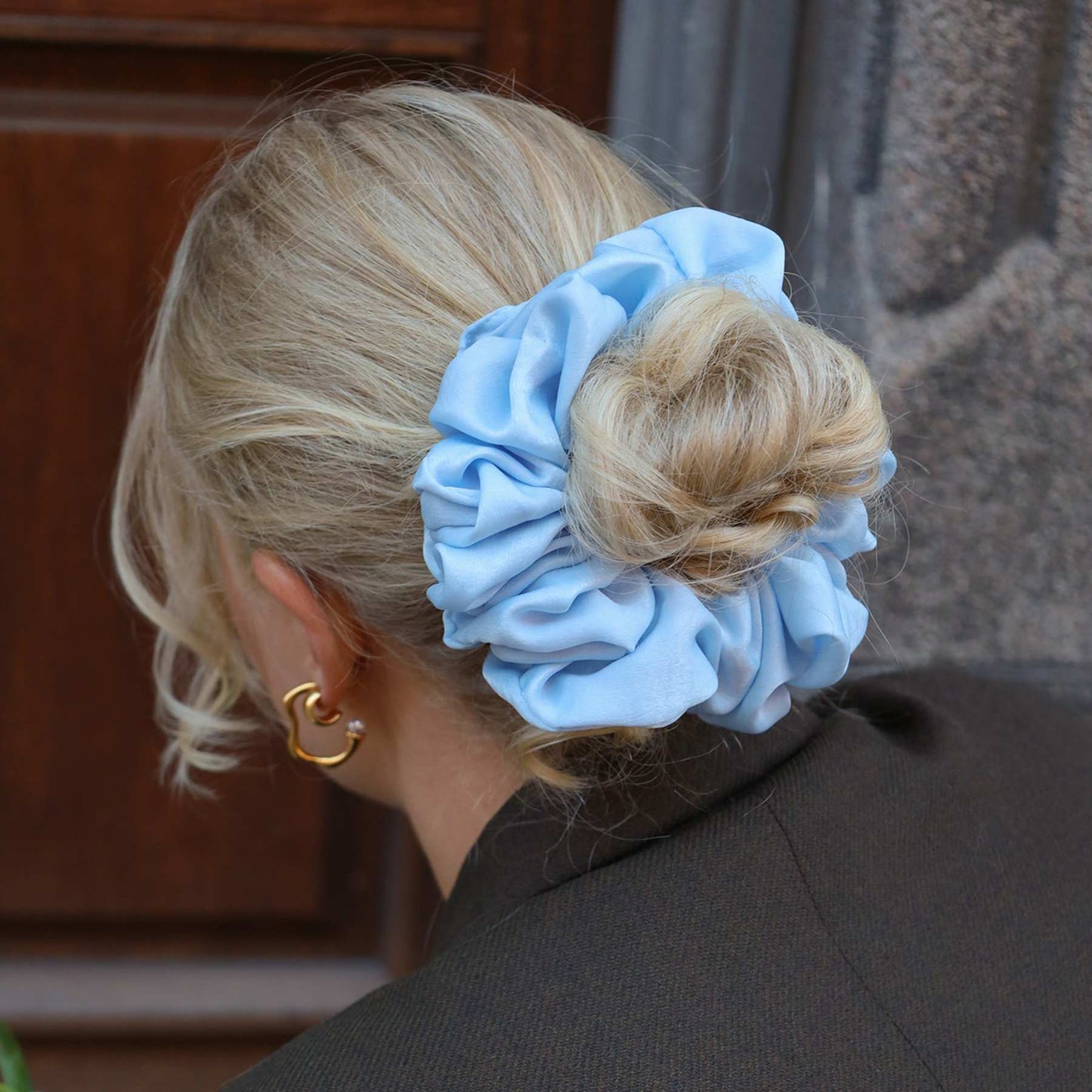 ISABELLA SCRUNCHIE