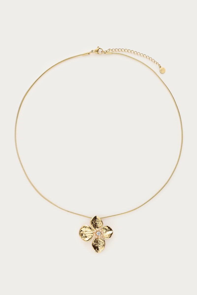 Necklace big flower beads flower