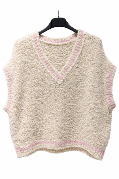 Vest i strik m. farvet stribe