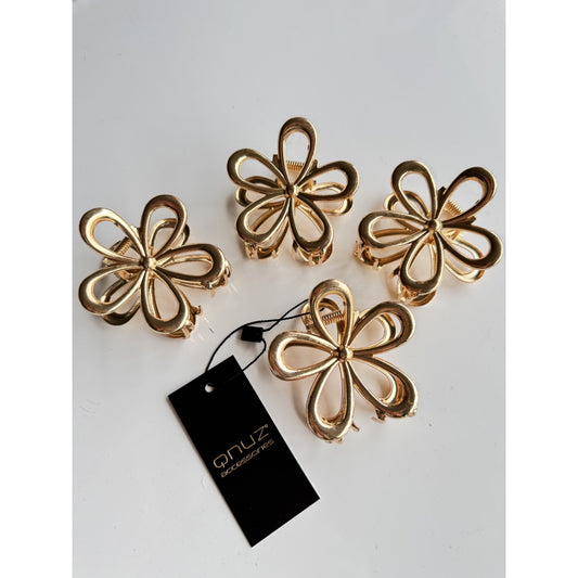 Flower metal Hairclip 6,5 x 6,5 cm