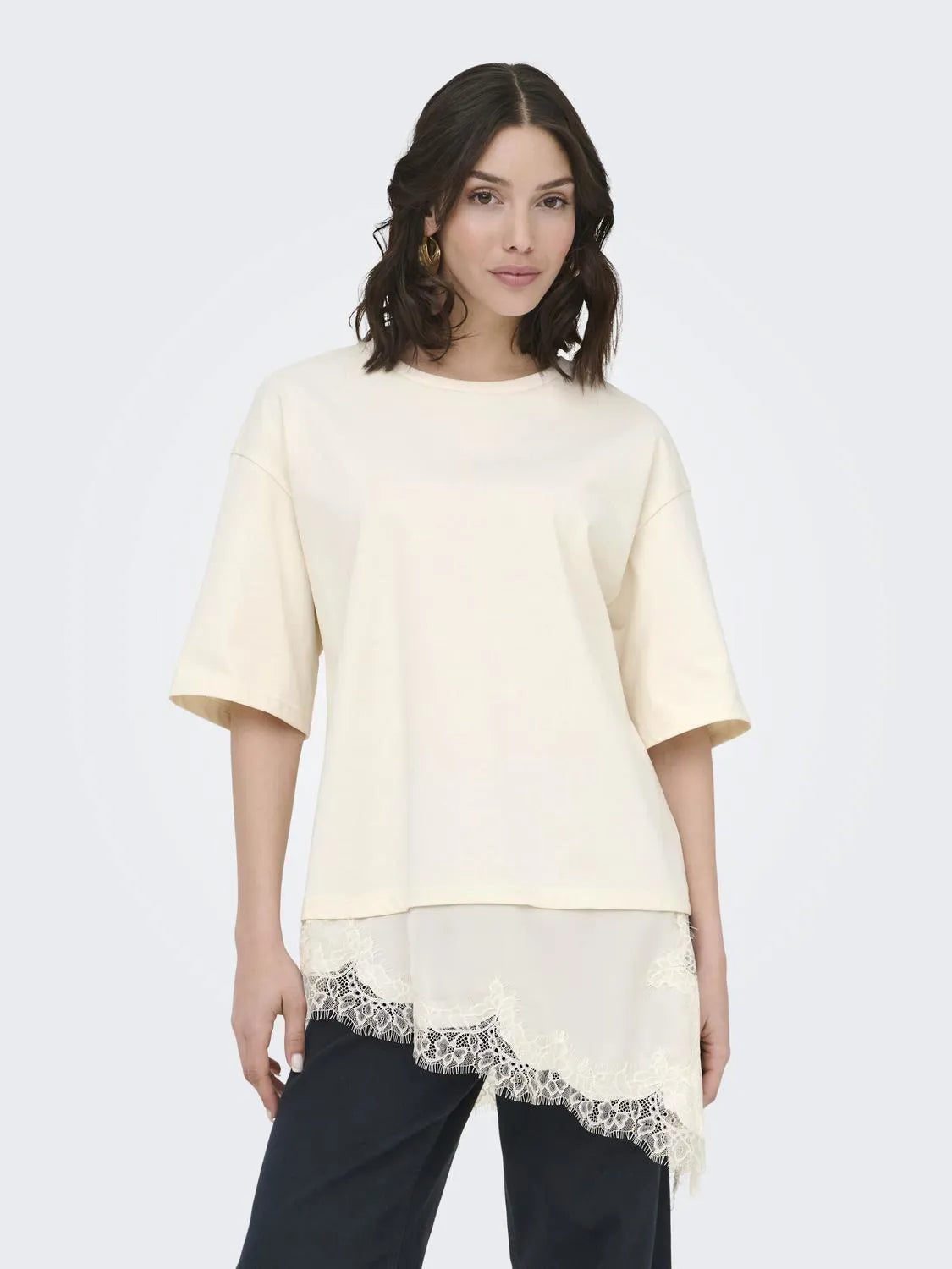 JDYALMA 2/4 LACE DETAIL T-SHIRT