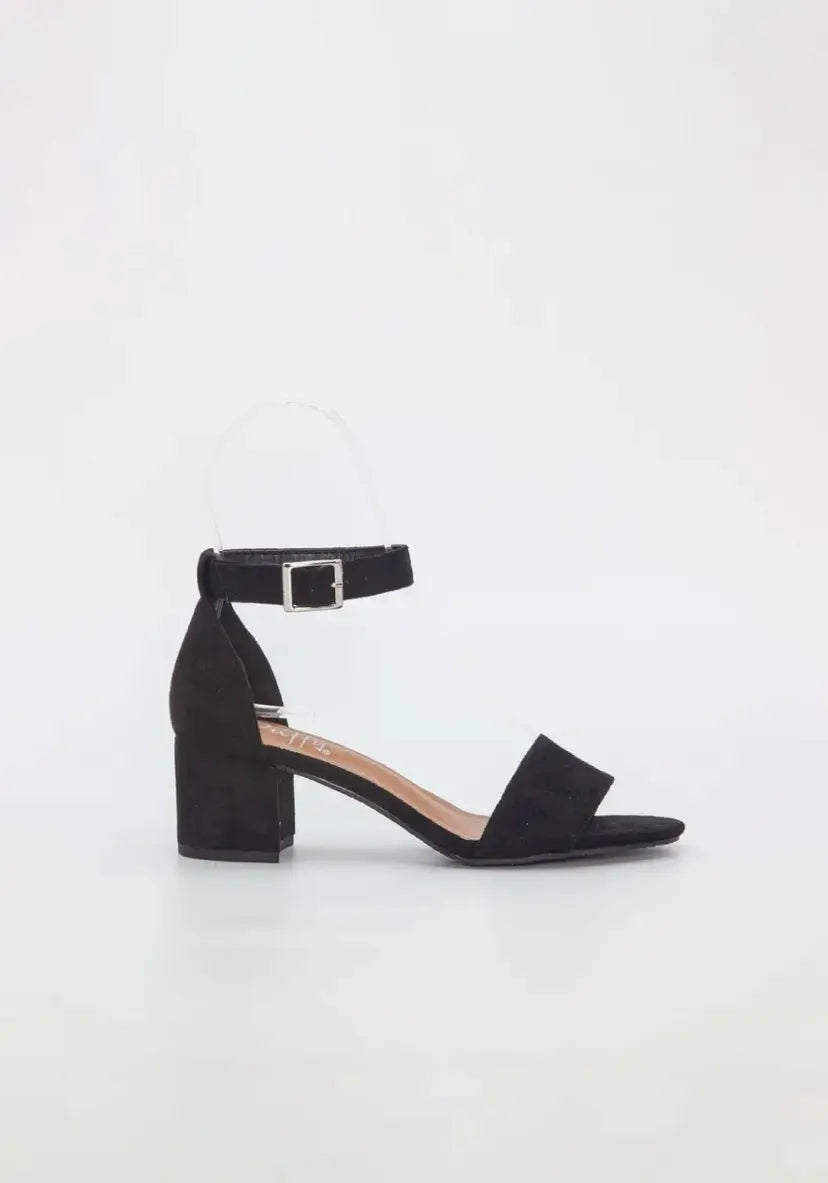 SANDAL