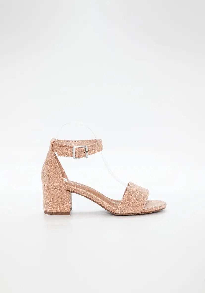 SANDAL