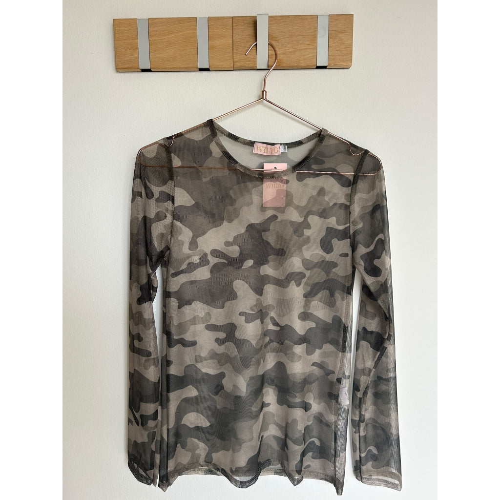 Mesh blouse with camouflage