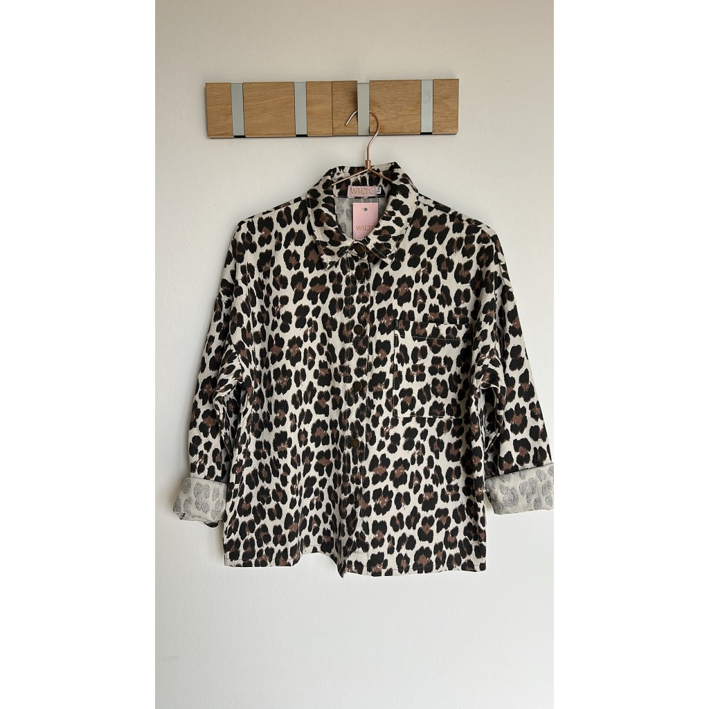 Overshirt in leopard print