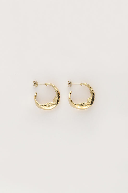 Earring vintage organic hoop