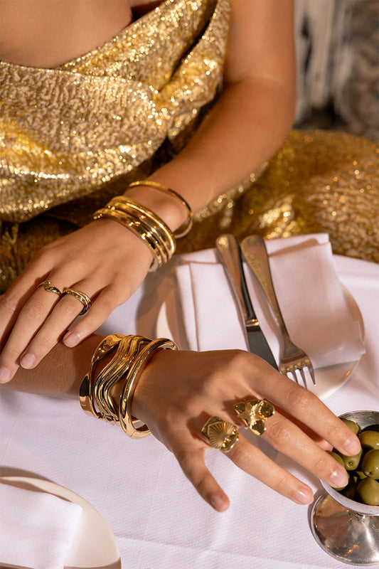 Bangle chunky clip swirl multi row