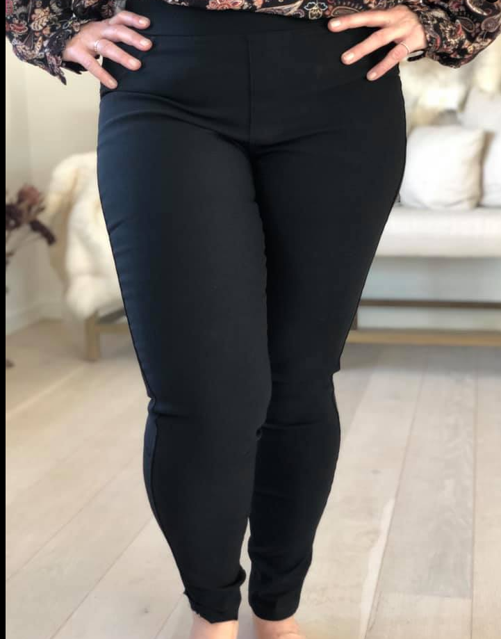 LEGGINS